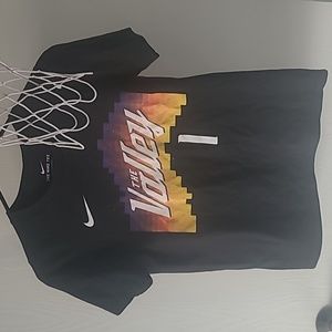 Boys Nike suns tee